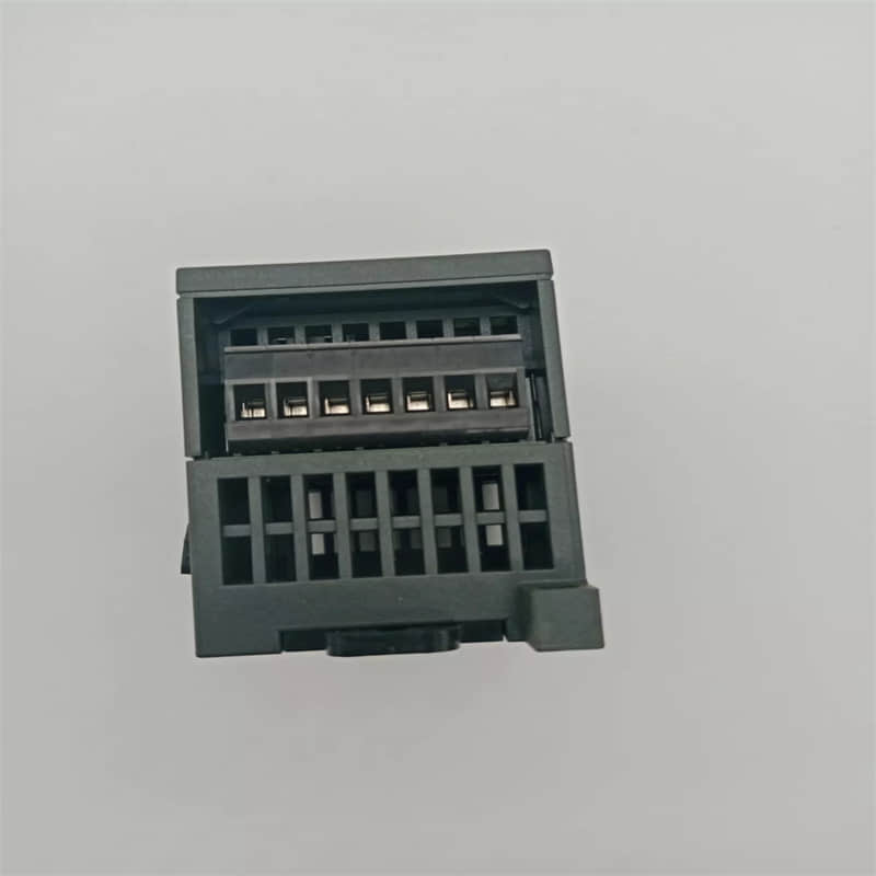 SIEMENS 6ES7222-1BF22-0XA8 digital output module